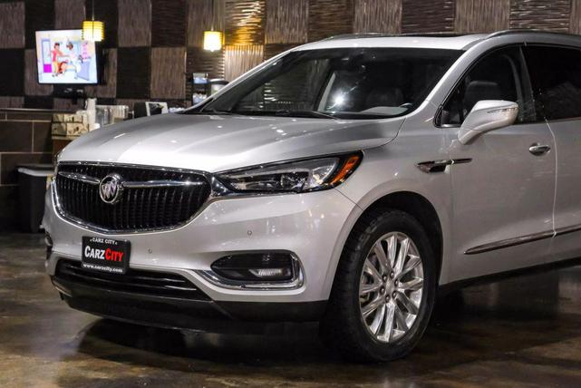Photo of 2018 Quicksilver Metallic Buick Enclave