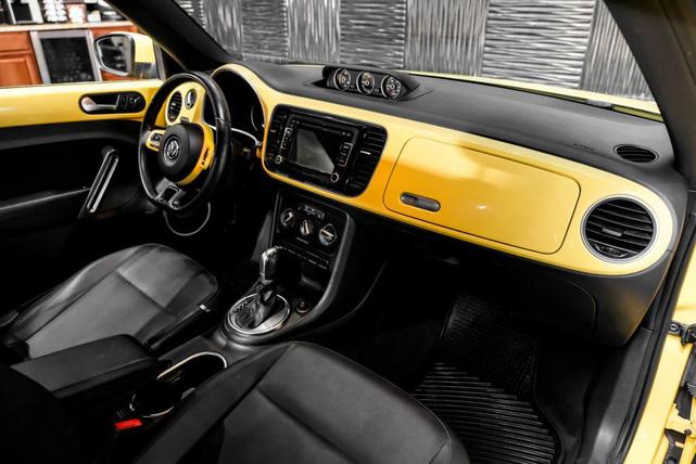 Photo of 2014 Yellow Rush Volkswagen Beetle