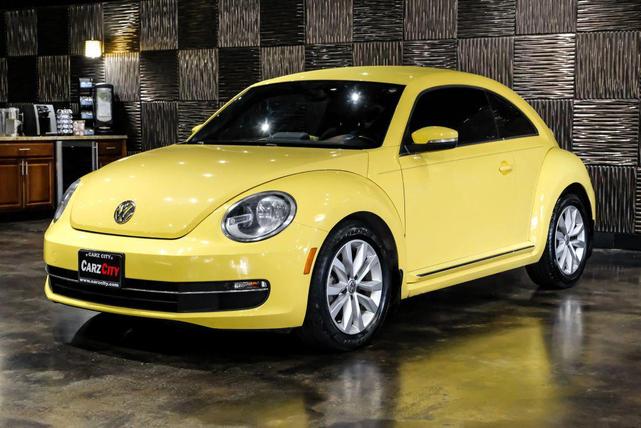 Photo of 2014 Yellow Rush Volkswagen Beetle