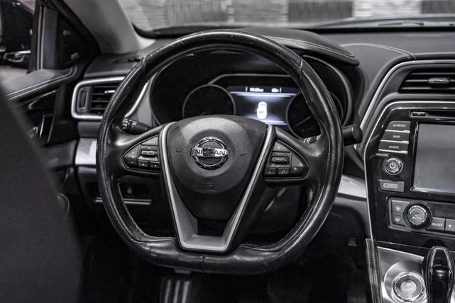 Photo of 2017 Black Nissan Maxima