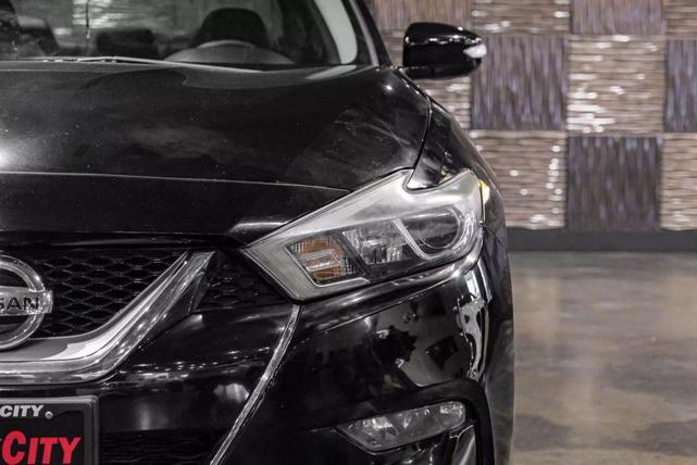 Photo of 2017 Black Nissan Maxima