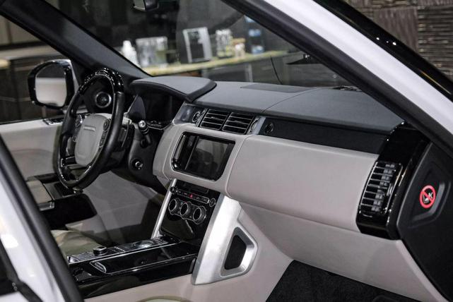 Photo of 2013 Fuji White Land Rover Range Rover