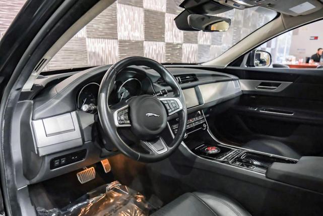 Photo of 2020 Black Jaguar XF