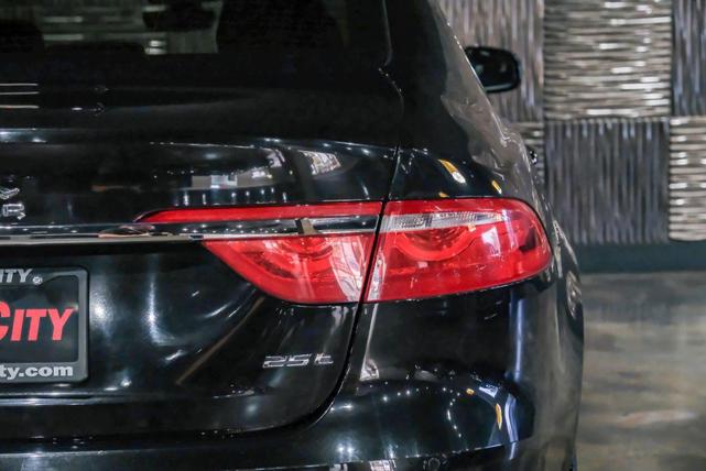 Photo of 2020 Black Jaguar XF