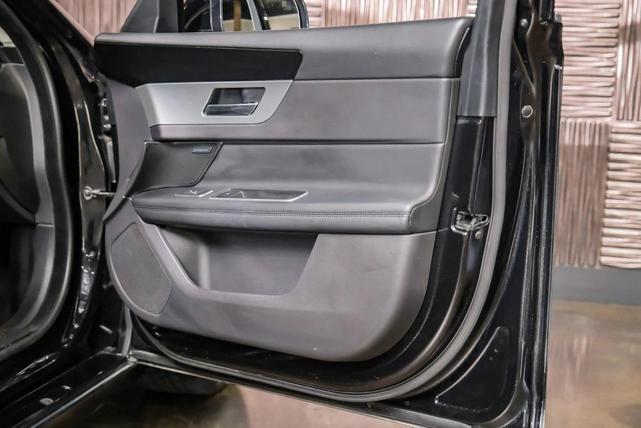 Photo of 2020 Black Jaguar XF