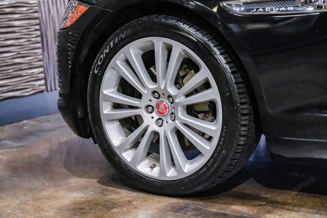 Photo of 2020 Black Jaguar XF