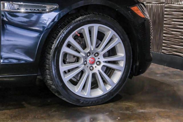 Photo of 2020 Black Jaguar XF