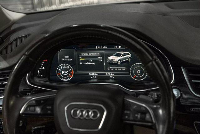 Photo of 2017 Gold Audi Q7