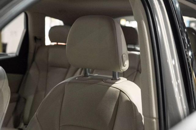 Photo of 2017 Gold Audi Q7