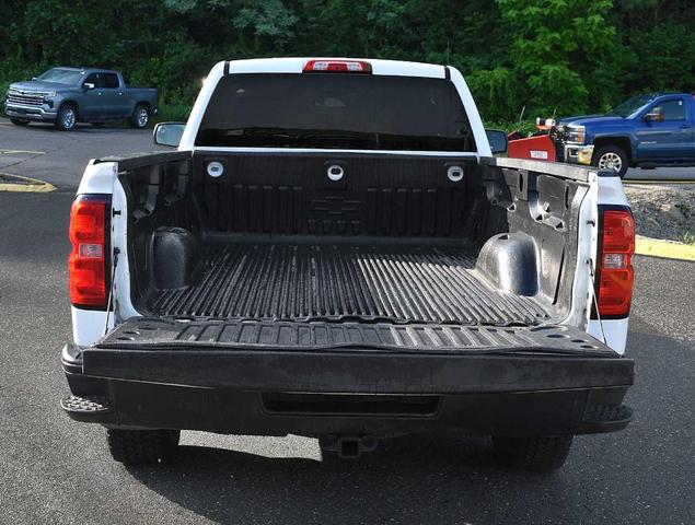 Photo of 2018 Summit White Chevrolet Silverado 1500
