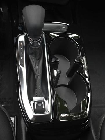 Photo of 2025 Sterling Gray Metallic Chevrolet Trax