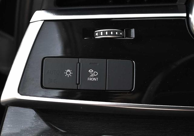 Photo of 2023 Mythos Black Metallic Audi Q7