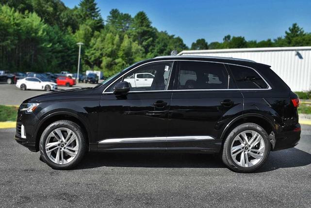 Photo of 2023 Mythos Black Metallic Audi Q7