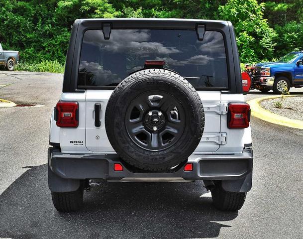 Photo of 2020 Bright White Clearcoat Jeep Wrangler Unlimited