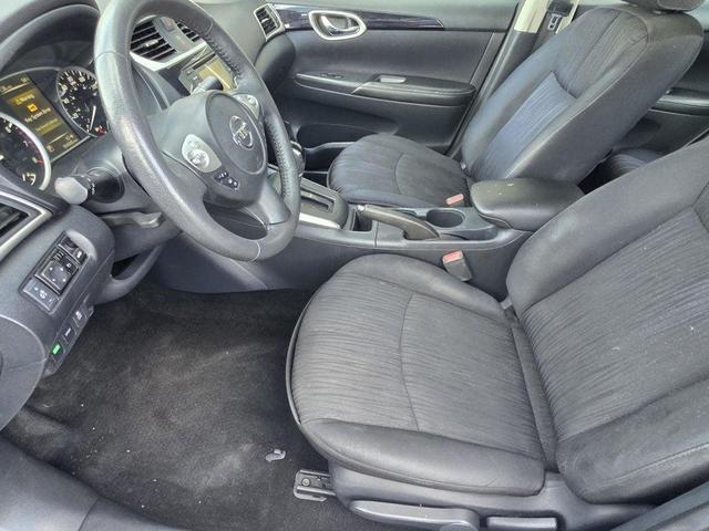 Photo of 2016 Black Nissan Sentra
