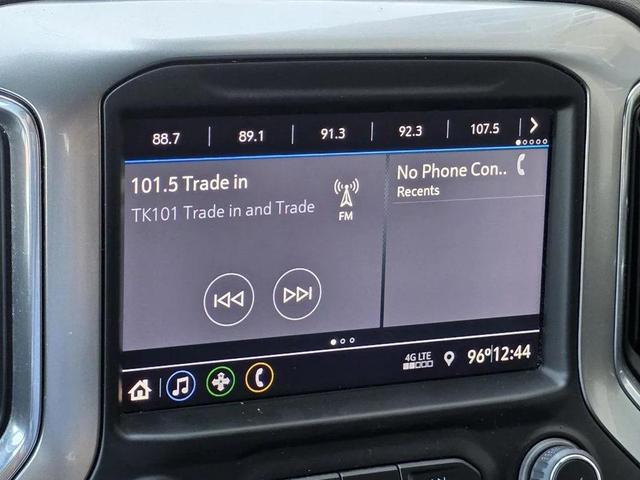 Photo of 2022 Red Chevrolet Silverado 1500