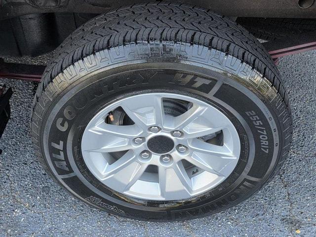 Photo of 2022 Red Chevrolet Silverado 1500