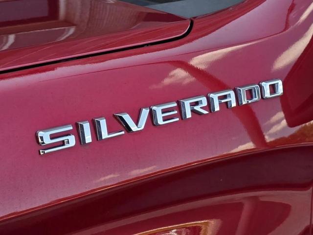 Photo of 2022 Red Chevrolet Silverado 1500