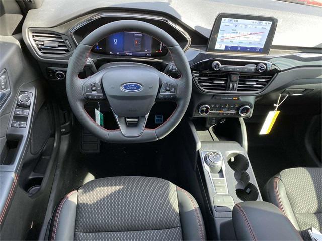Photo of 2024 Rapid Red Metallic Tinted Clearcoat Ford Escape