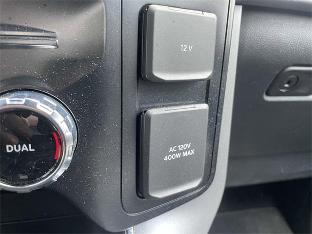 Photo of 2024 Iconic Silver Metallic Ford F-150