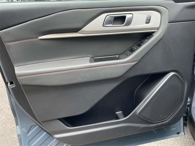 Photo of 2025 Vapor Blue Ford Explorer