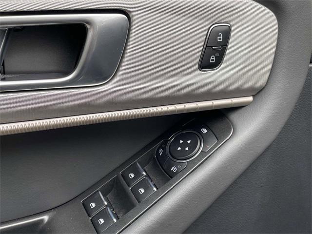 Photo of 2025 Vapor Blue Ford Explorer