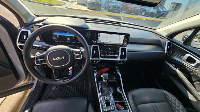 Photo of 2023 Wolf Gray Kia Sorento
