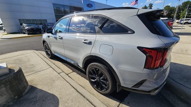 Photo of 2023 Wolf Gray Kia Sorento