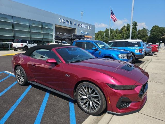 Photo of 2025 Molten Magenta Metallic Tri-coat Ford Mustang
