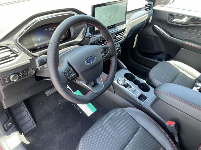 Photo of 2025 Rapid Red Metallic Tinted Clearcoat Ford Escape