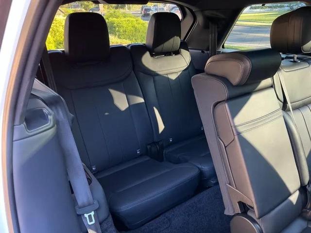 Photo of 2023 White Land Rover Range Rover