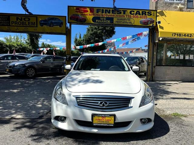 Photo of 2015 Moonlight White INFINITI Q40