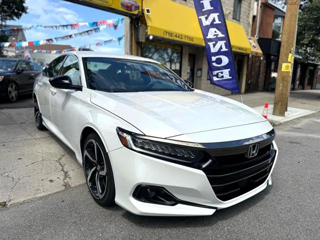 Photo of 2022 Platinum White Pearl Honda Accord