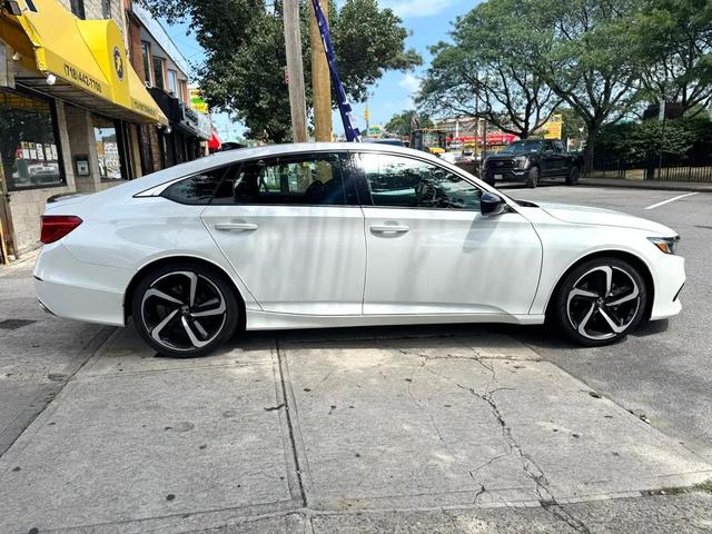 Photo of 2022 Platinum White Pearl Honda Accord