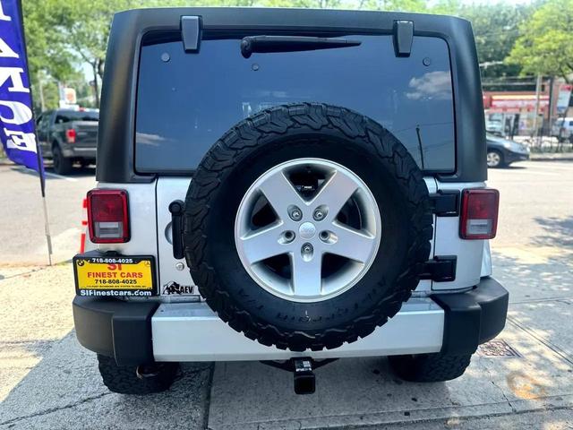 Photo of 2012 Bright Silver Metallic Clearcoat Jeep Wrangler Unlimited