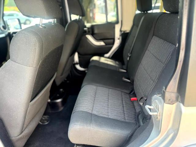 Photo of 2012 Bright Silver Metallic Clearcoat Jeep Wrangler Unlimited
