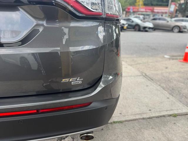 Photo of 2015 Gray Ford Edge