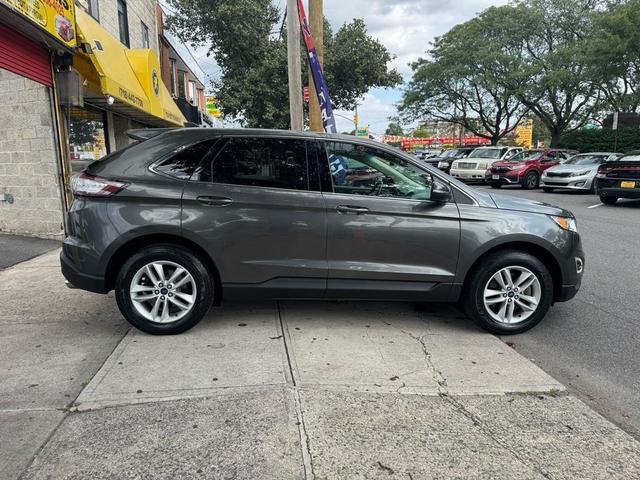 Photo of 2015 Gray Ford Edge