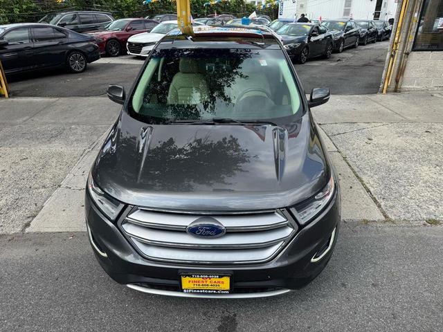 Photo of 2015 Gray Ford Edge