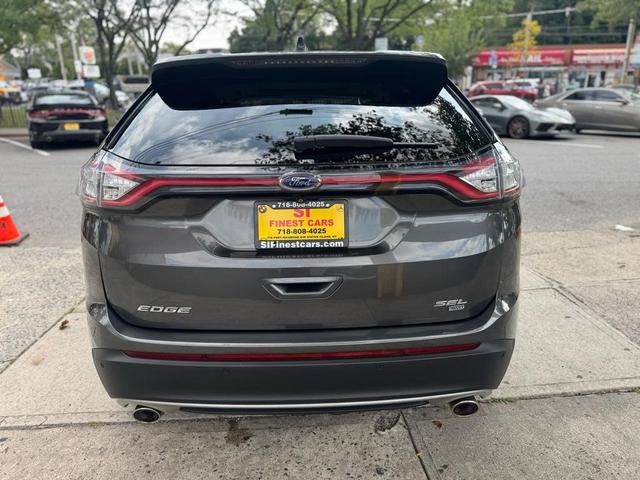 Photo of 2015 Gray Ford Edge