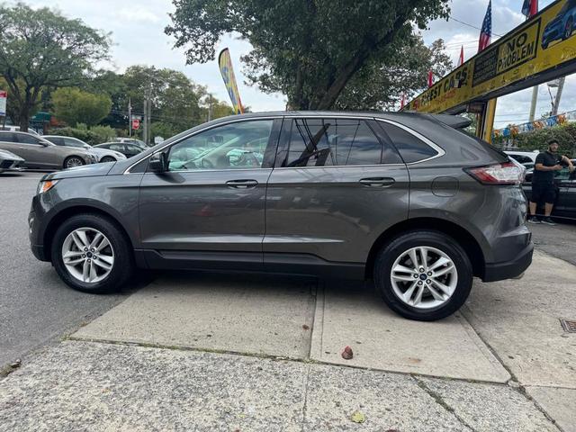 Photo of 2015 Gray Ford Edge