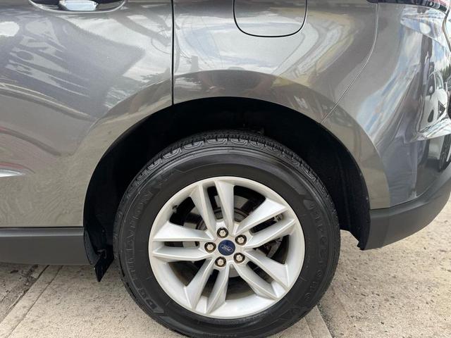 Photo of 2015 Gray Ford Edge