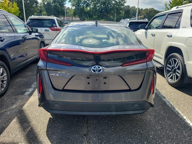 Photo of 2017 Magnetic Gray Metallic Toyota Prius Prime