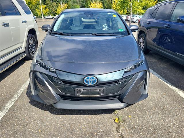 Photo of 2017 Magnetic Gray Metallic Toyota Prius Prime