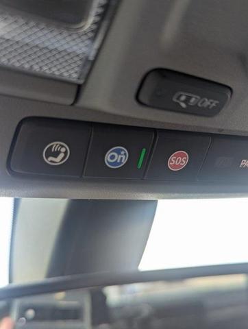Photo of 2022 Silver Ice Metallic Chevrolet Silverado 1500 Limited
