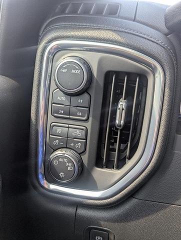 Photo of 2022 Silver Ice Metallic Chevrolet Silverado 1500 Limited