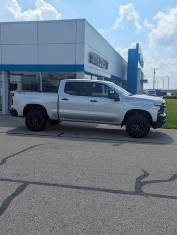 Photo of 2022 Silver Ice Metallic Chevrolet Silverado 1500 Limited