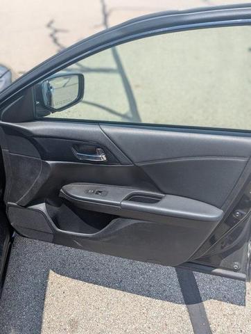 Photo of 2014 Crystal Black Pearl Honda Accord