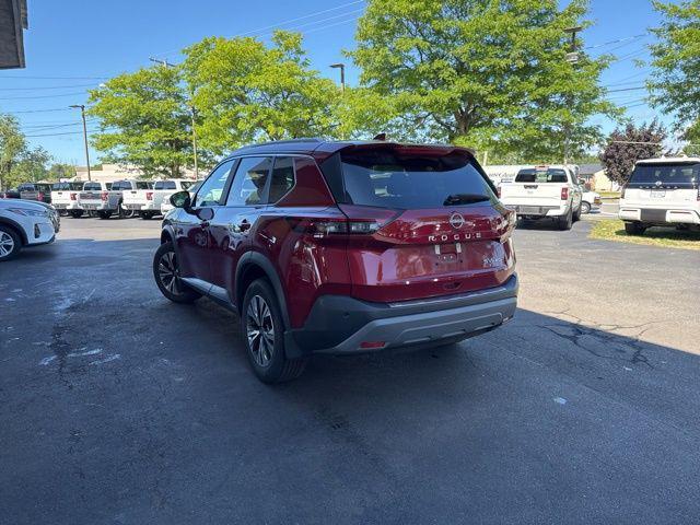 Photo of 2023 Scarlet Ember Tintcoat Nissan Rogue