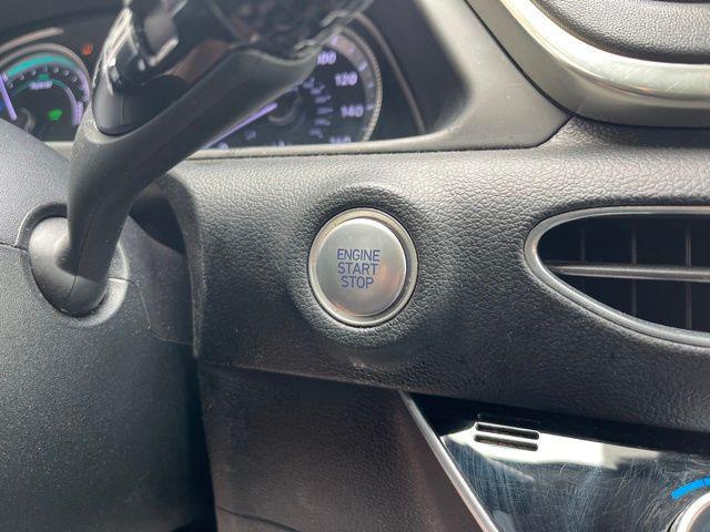 Photo of 2021 Hyper White Hyundai SONATA